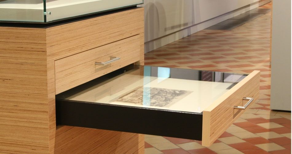 Plexwood® Museum Vleeshuis finest bespoke woodwork cabinetry with doors and drawers in beech